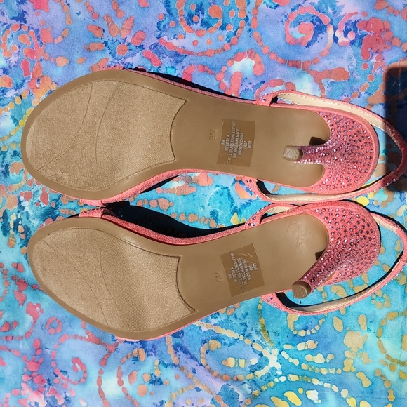 Coral Suede heels by Marc Fisher - Picture 4 of 5